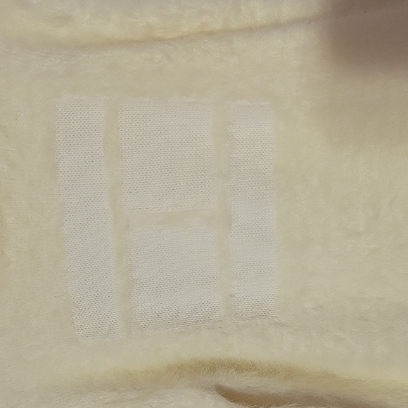 2 Tommy Hilfiger bundle 1 gray size xs 4-5 1 white faux fur xs 4-5 - Picture 3 of 7